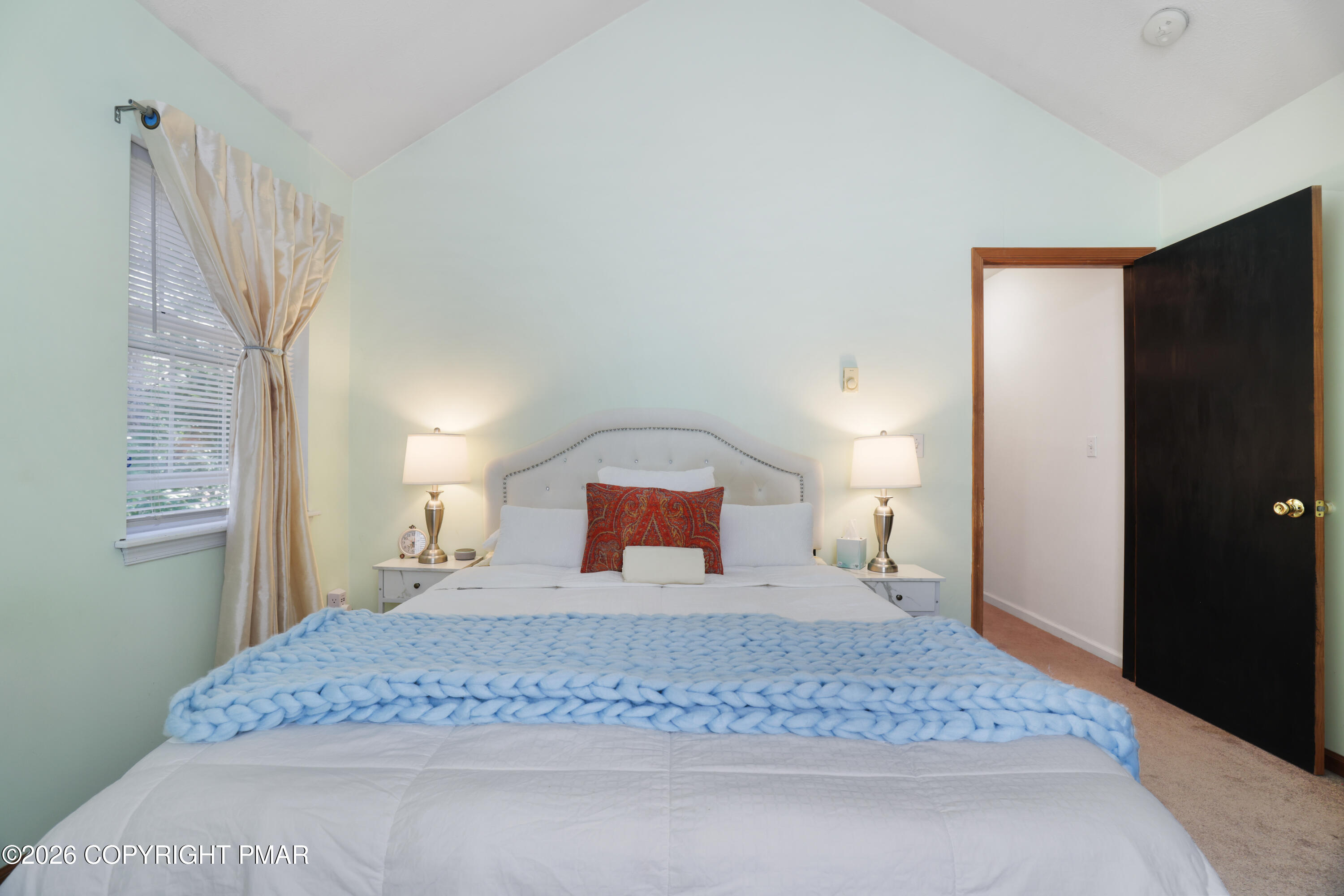 155 Wellington Way Bushkill, PA 18324 - Photo 30 of 76 30- Second bedroom
