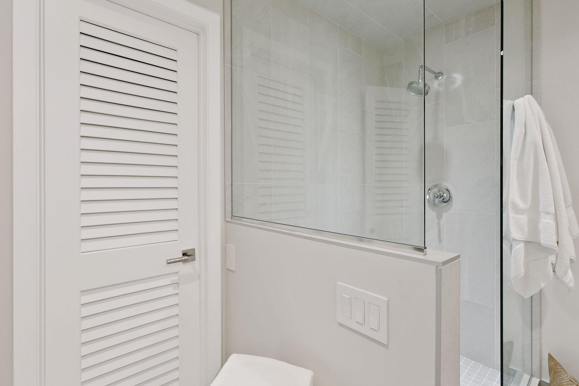 9500 Collegeview Road, Unit 307 Bloomington, MN 55437 - Photo 23 of 36 Gallery Image 23
