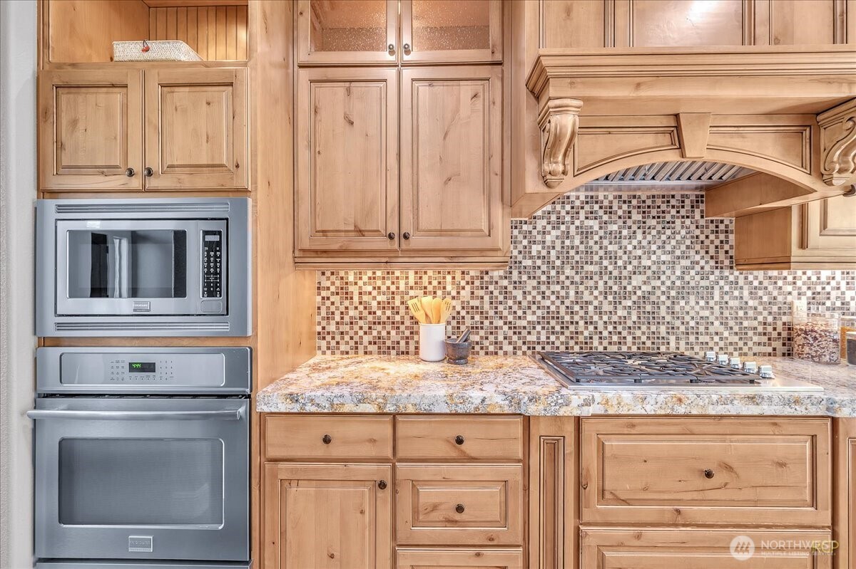 3913 Northwest Jasmine Street Camas, WA 98607 - Photo 11 of 39