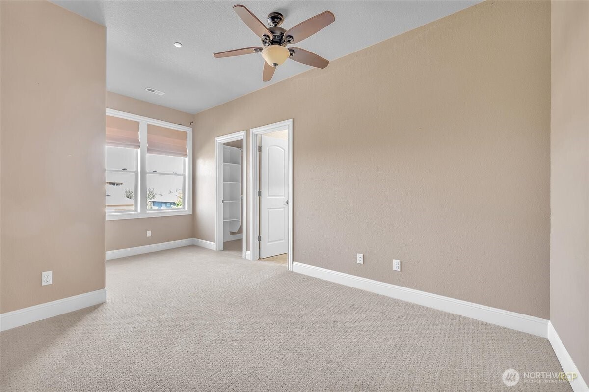 3913 Northwest Jasmine Street Camas, WA 98607 - Photo 29 of 39