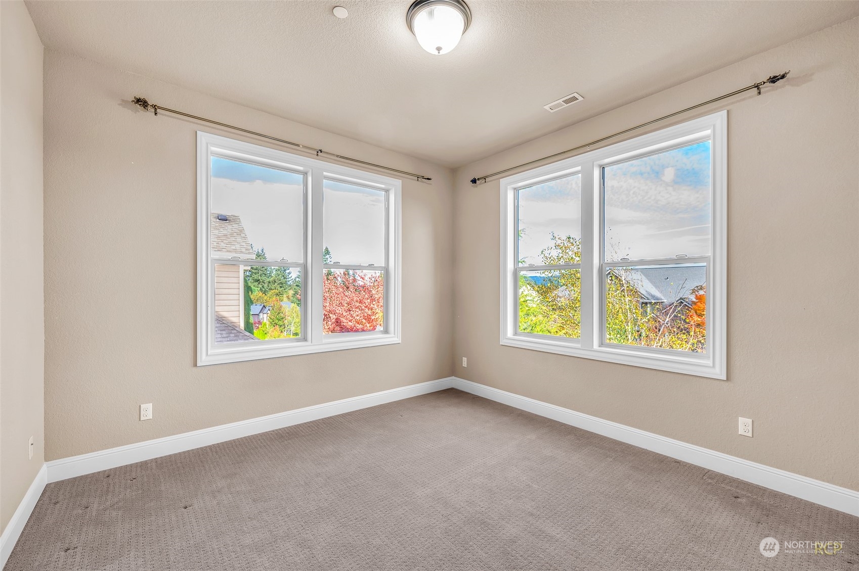 3913 Northwest Jasmine Street Camas, WA 98607 - Photo 32 of 39