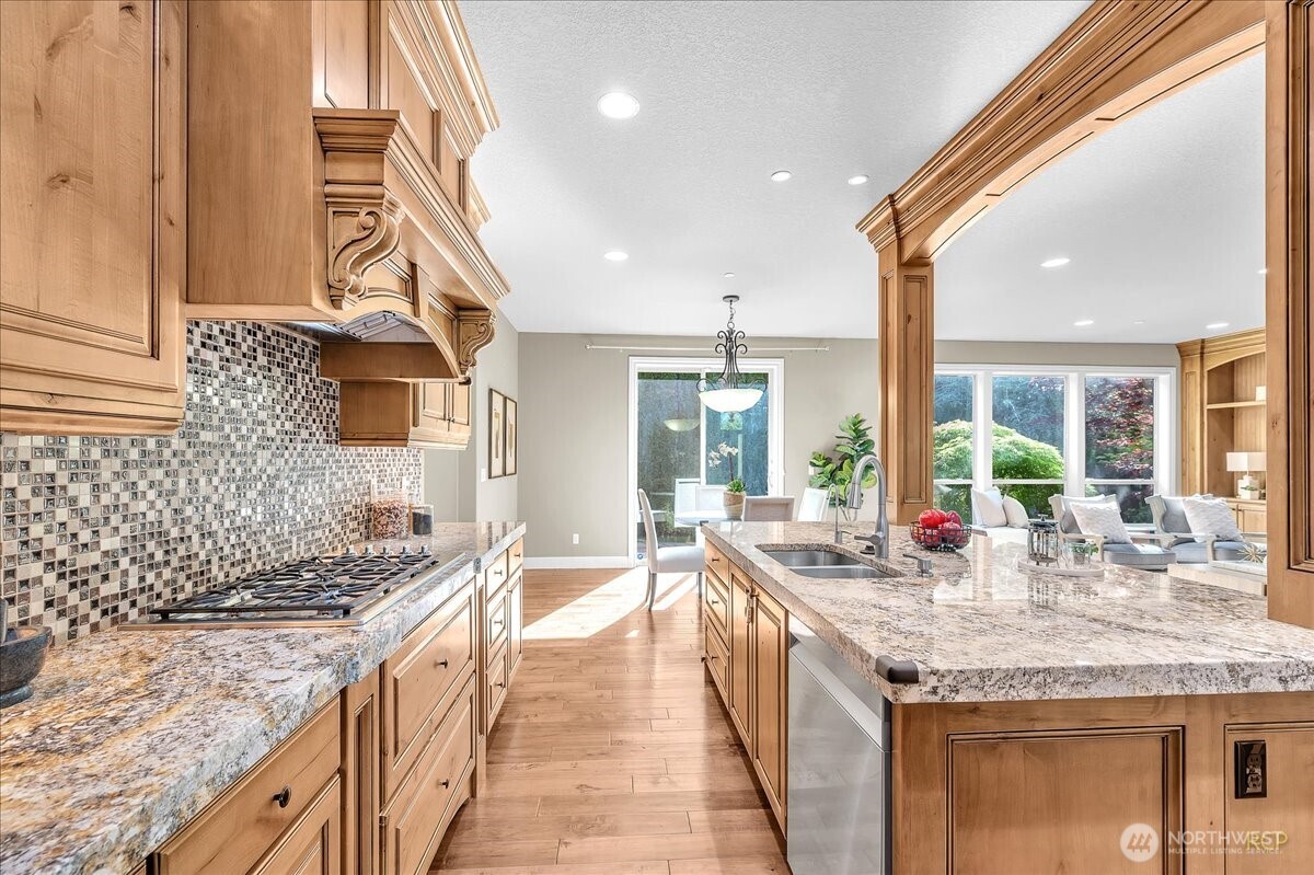 3913 Northwest Jasmine Street Camas, WA 98607 - Photo 9 of 39