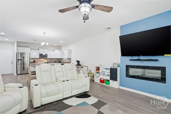 $2,550 | 17 Crown Court, Richmond Hill, GA 31324
