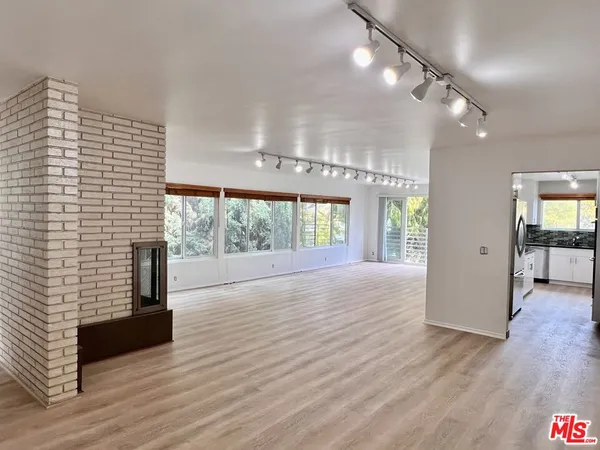 $5,495 | 415 North Palm Drive, Unit 301, Beverly Hills, CA 90210