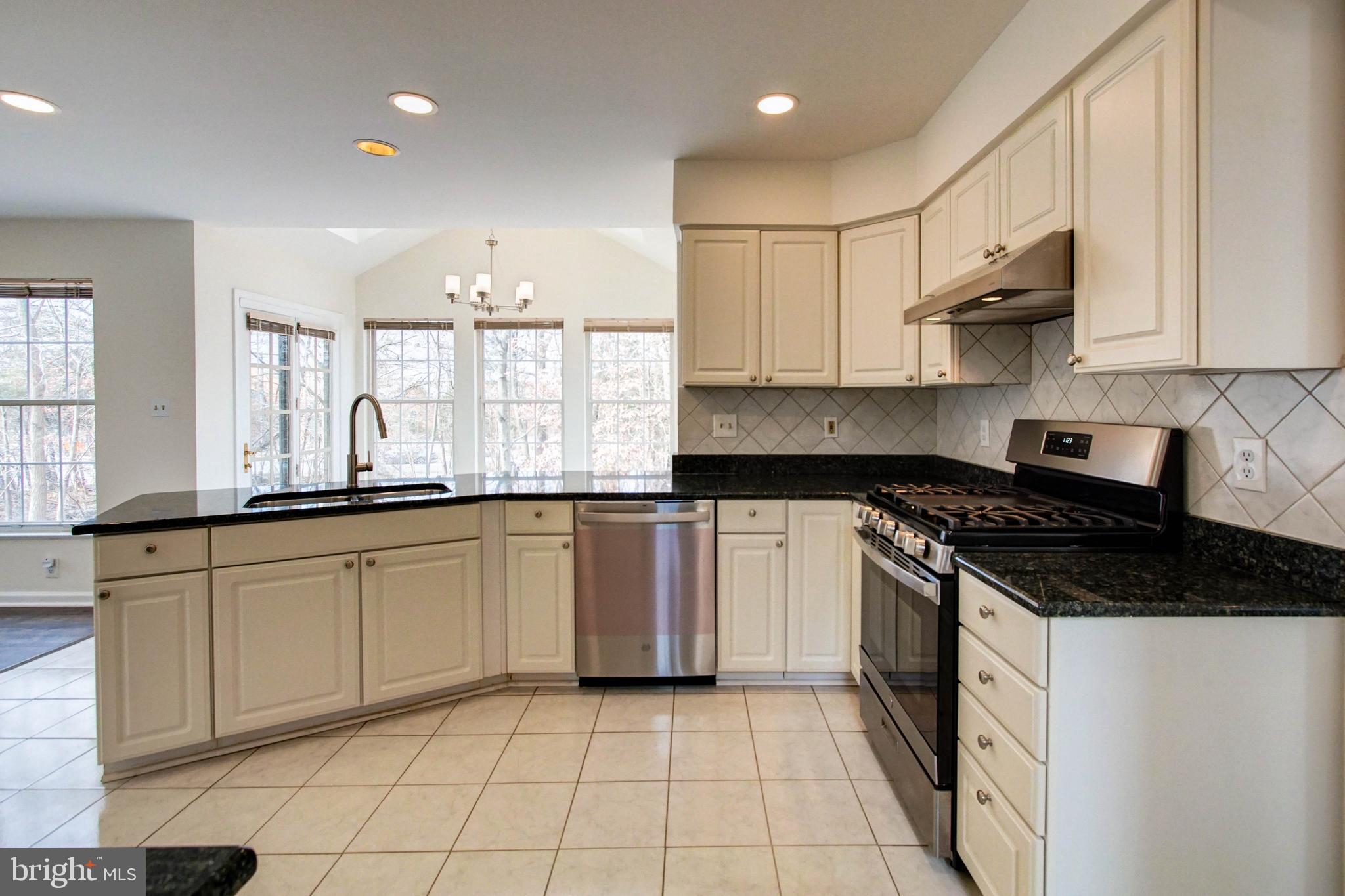 6540 Wheat Mill Way Centreville, VA 20121 - Photo 12 of 50