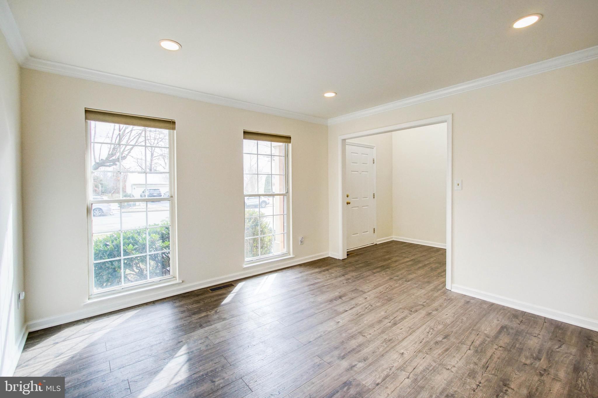 6540 Wheat Mill Way Centreville, VA 20121 - Photo 5 of 50