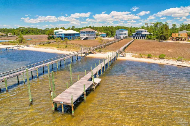 $1,099,000 | 236 Tecumseh Lane, Mary Esther, FL 32569