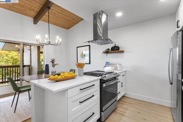 $540,000 | 19100 Crest Avenue, Unit 30, Castro Valley, CA 94546