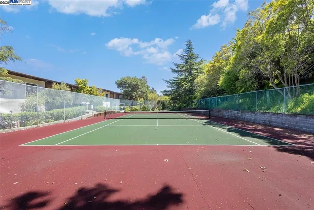 $540,000 | 19100 Crest Avenue, Unit 30, Castro Valley, CA 94546