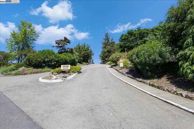 $540,000 | 19100 Crest Avenue, Unit 30, Castro Valley, CA 94546