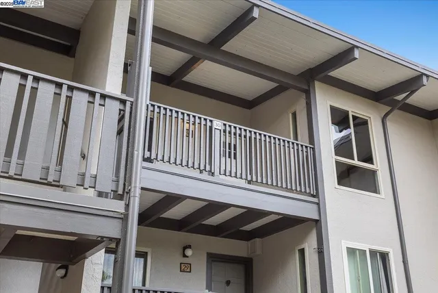 $540,000 | 19100 Crest Avenue, Unit 30, Castro Valley, CA 94546