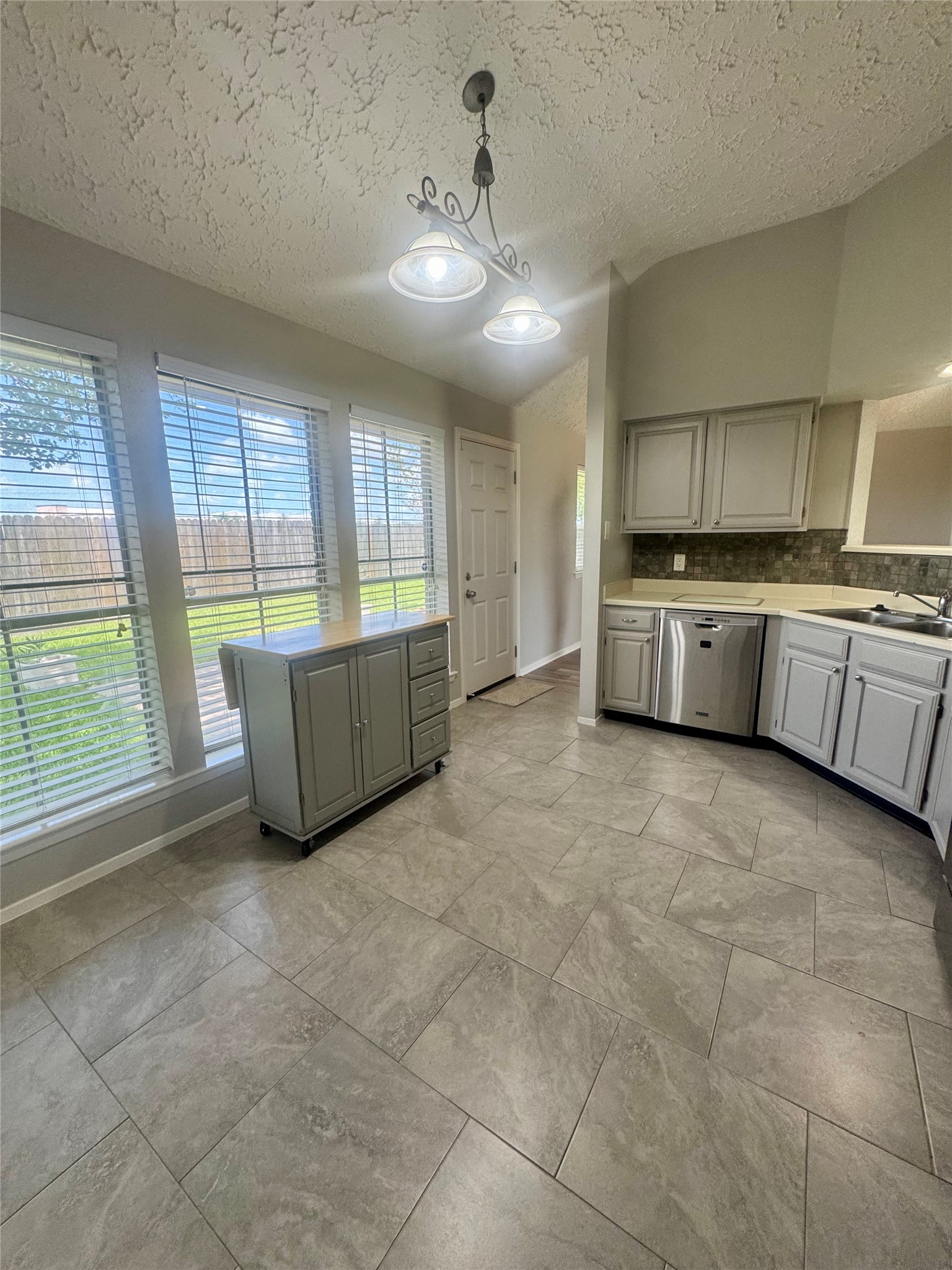 15702 Roxton Ridge Drive Houston, TX 77598 - Photo 16 of 26