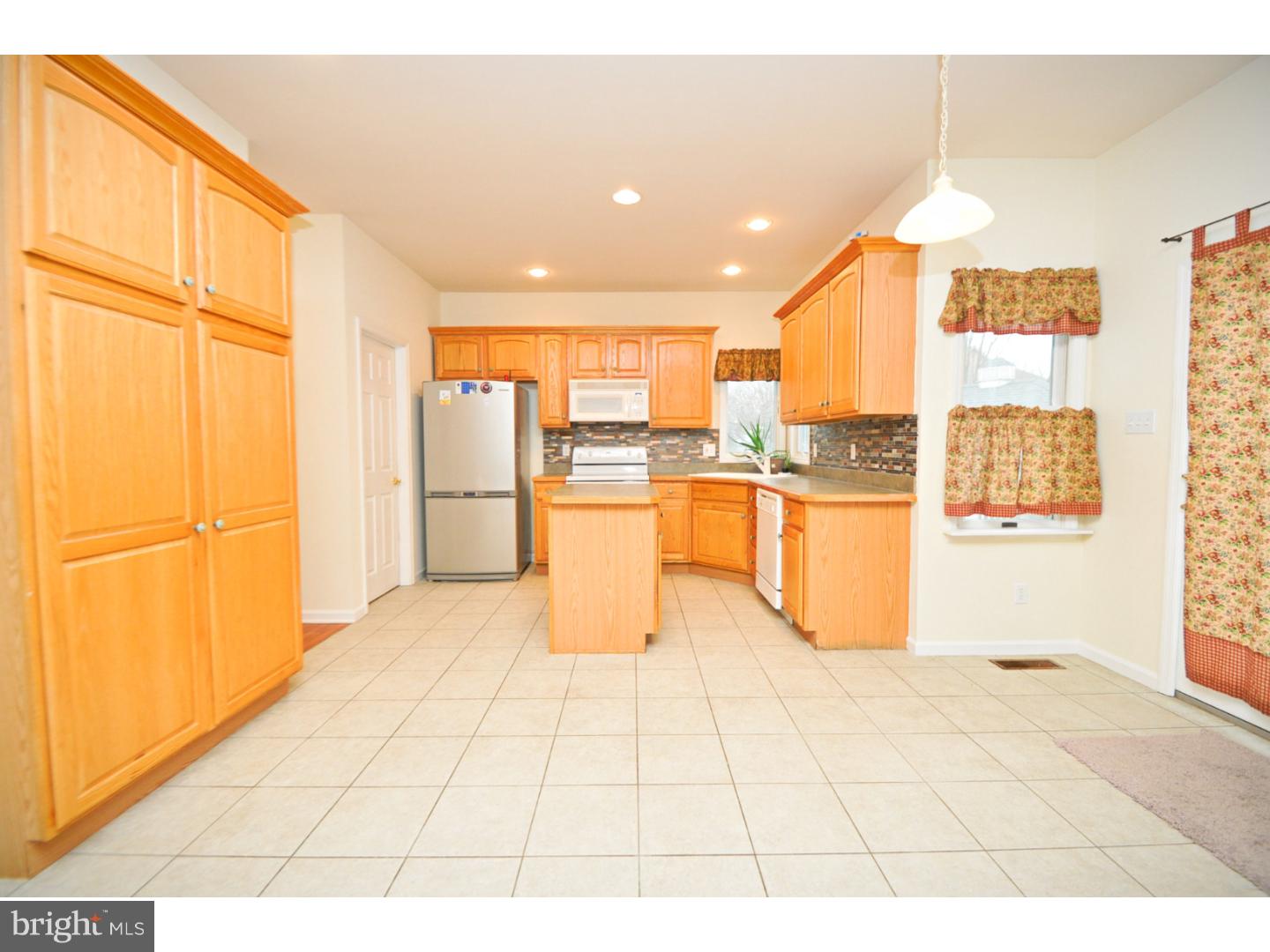 1400 Mitman Road Easton, PA 18040 - Photo 7 of 25 Gallery Image 7