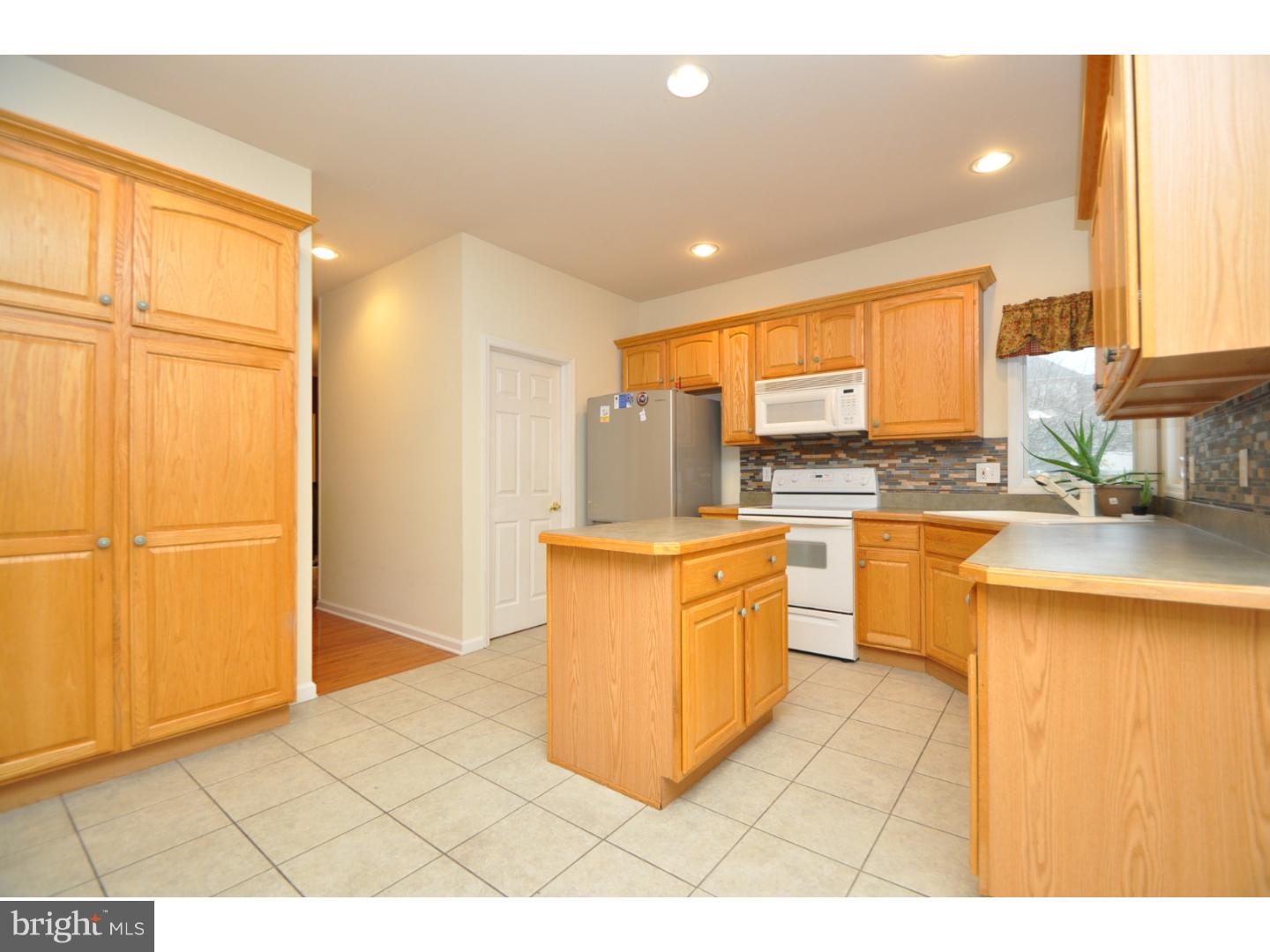 1400 Mitman Road Easton, PA 18040 - Photo 8 of 25 Gallery Image 8