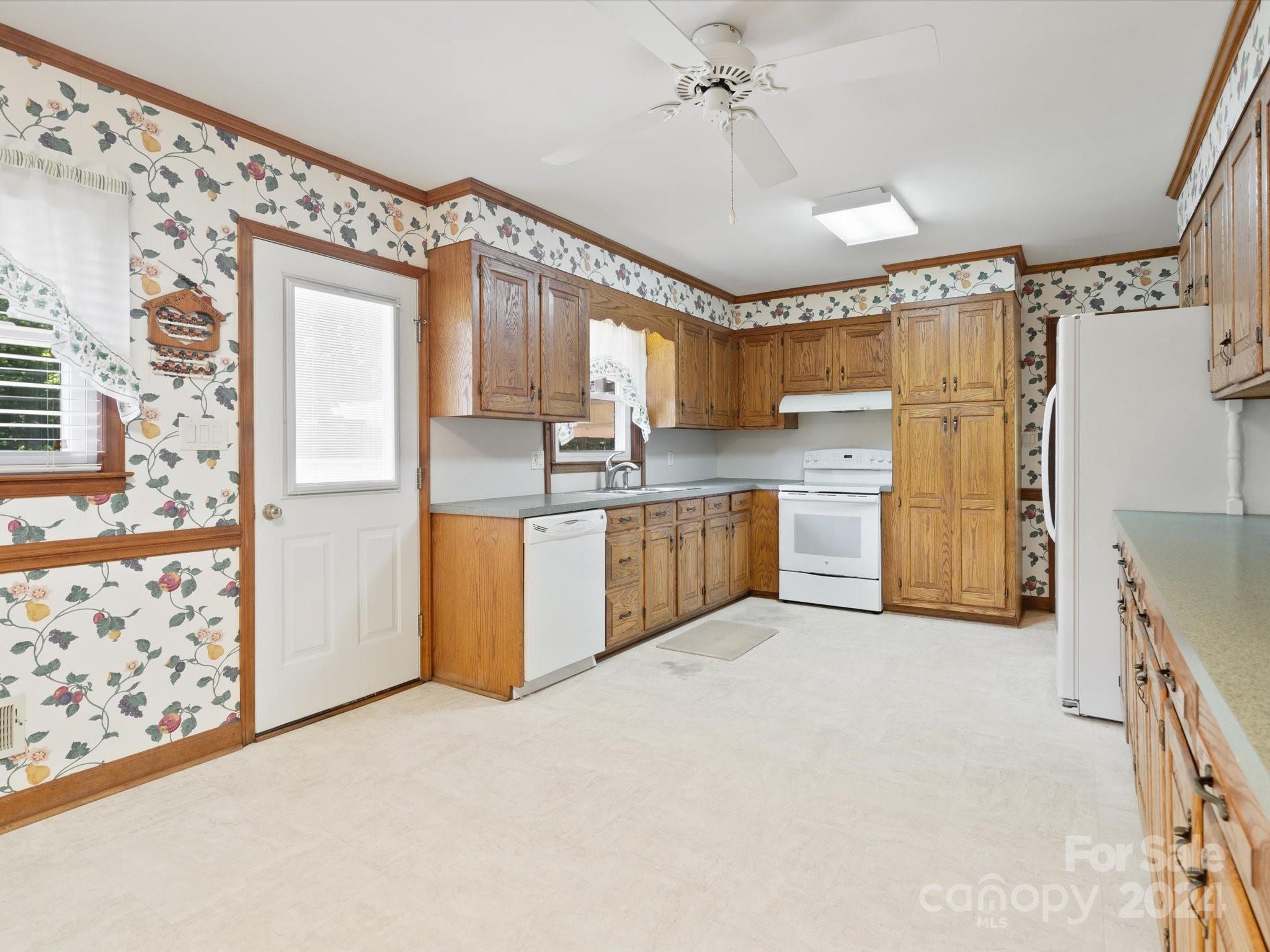 1015 State Rd S-46-151 Clover, SC 29710 - Photo 22 of 48 Gallery Image 22