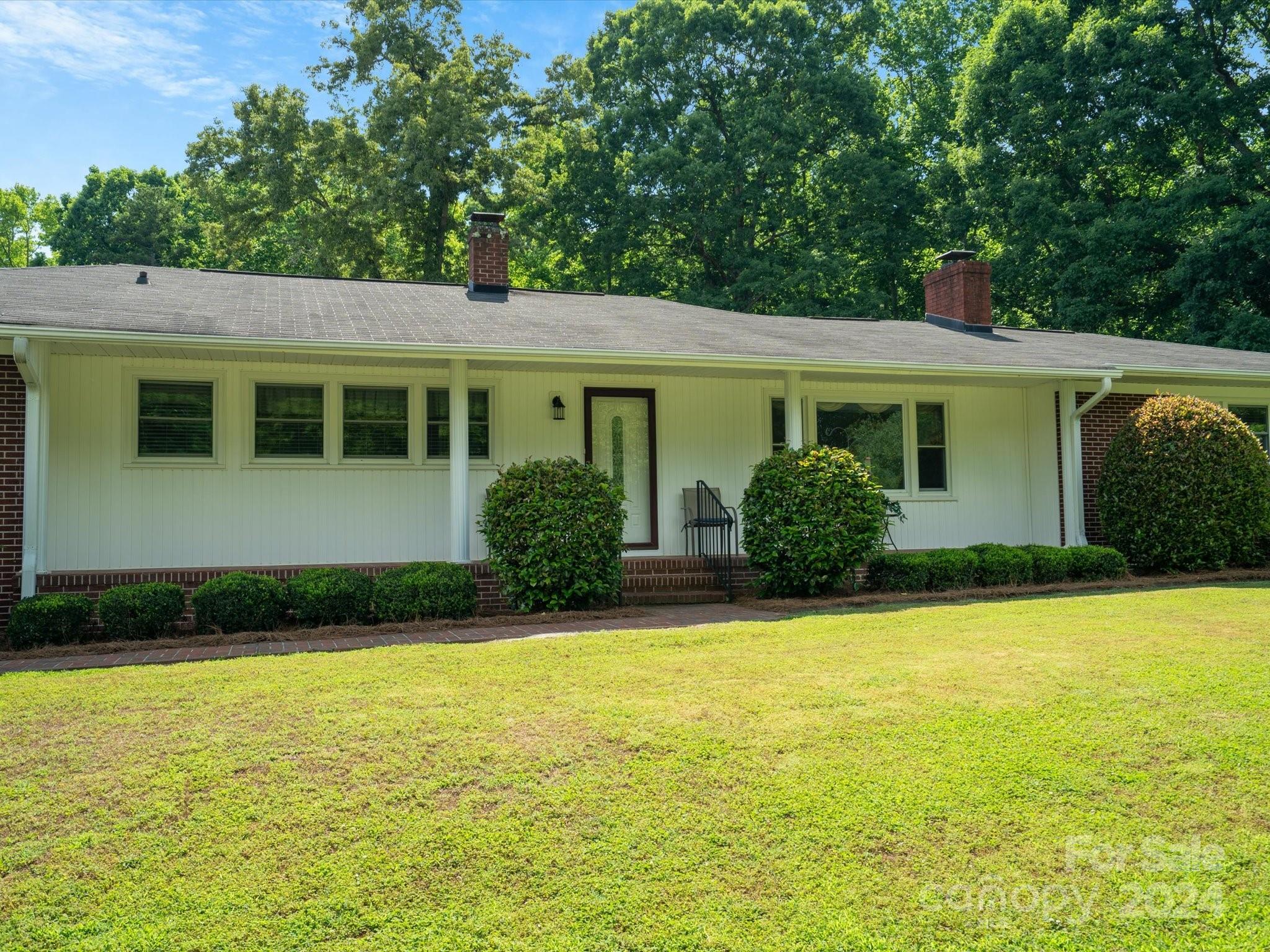 1015 State Rd S-46-151 Clover, SC 29710 - Photo 3 of 48 Gallery Image 3