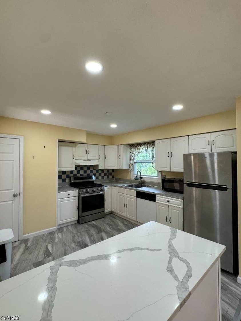 337 Jamestown Road Bridgewater, NJ 08807 - Photo 14 of 31 Gallery Image 14