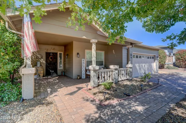 $433,000 | 576 North Robles Street, Prescott Valley, AZ 86327