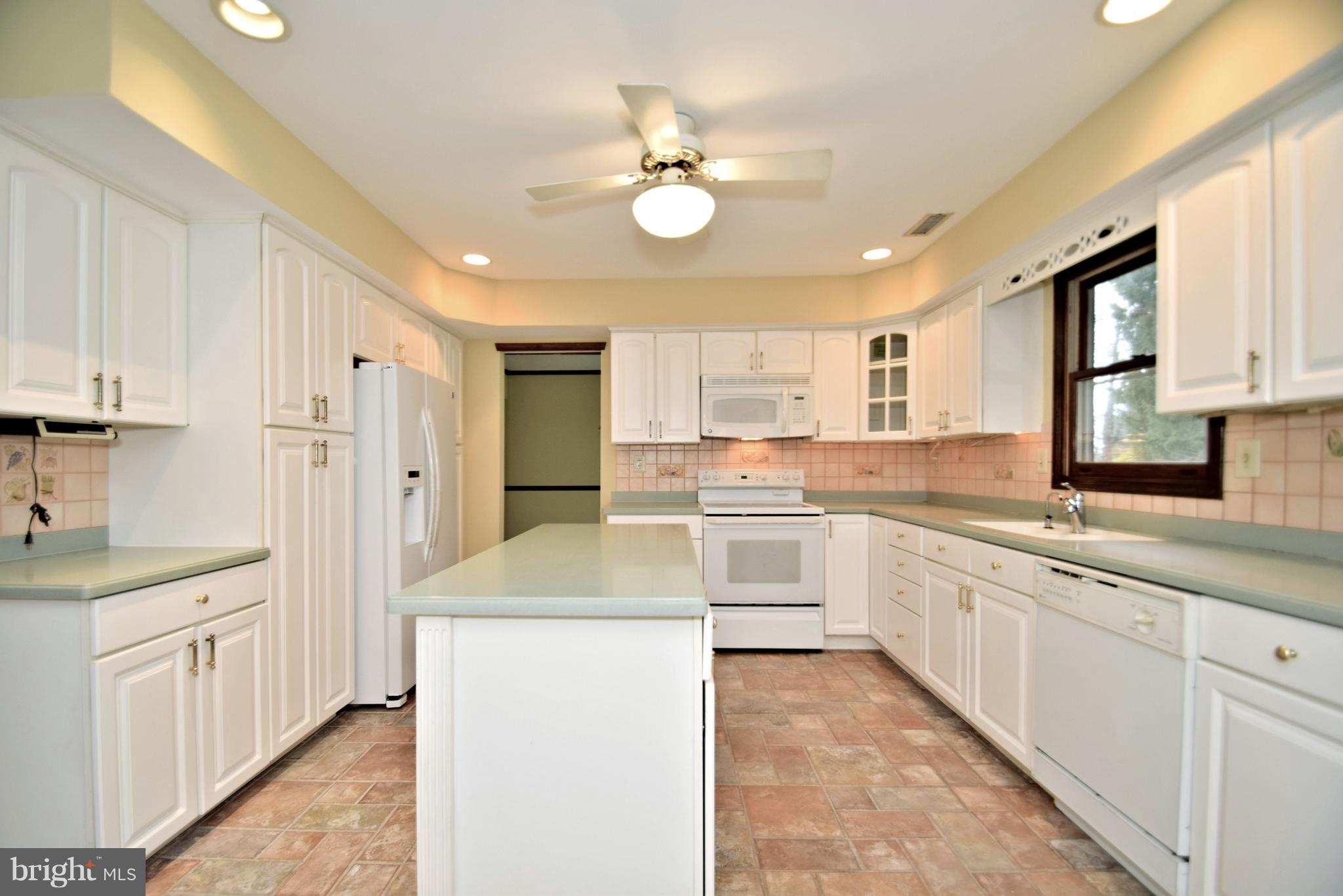 1688 Pembrook Road Ambler, PA 19002 - Photo 14 of 53 Gallery Image 14