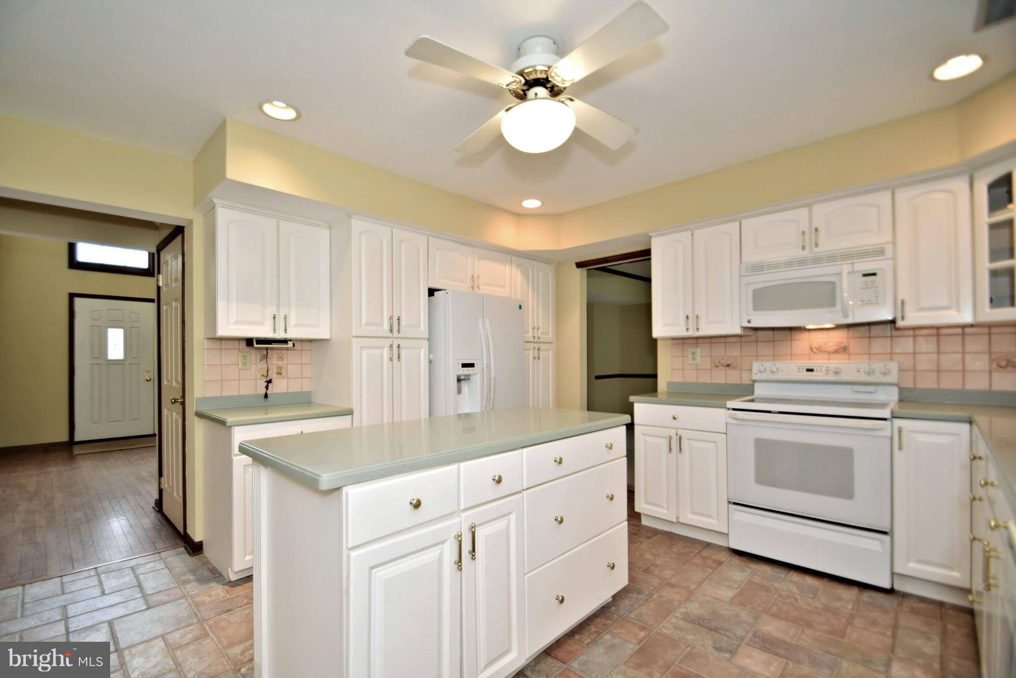 1688 Pembrook Road Ambler, PA 19002 - Photo 15 of 53 Gallery Image 15