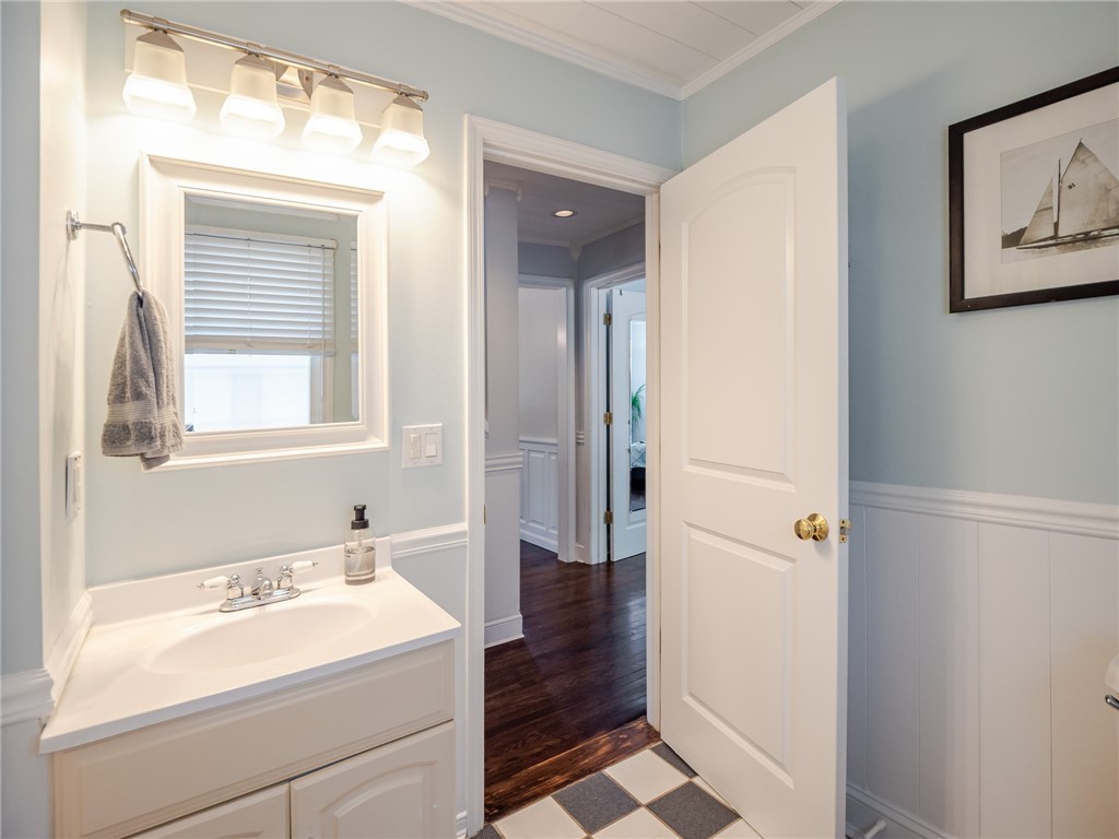 117 Sand Pond Road Warwick, RI 02888 - Photo 17 of 34