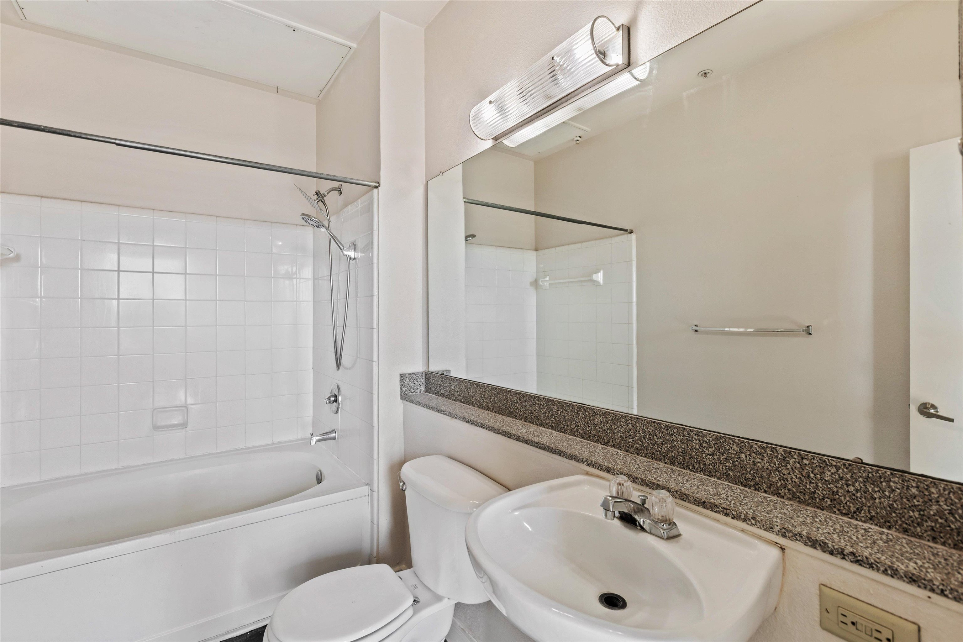 245 Madison Avenue, Unit 705 Memphis, TN 38103 - Photo 26 of 27