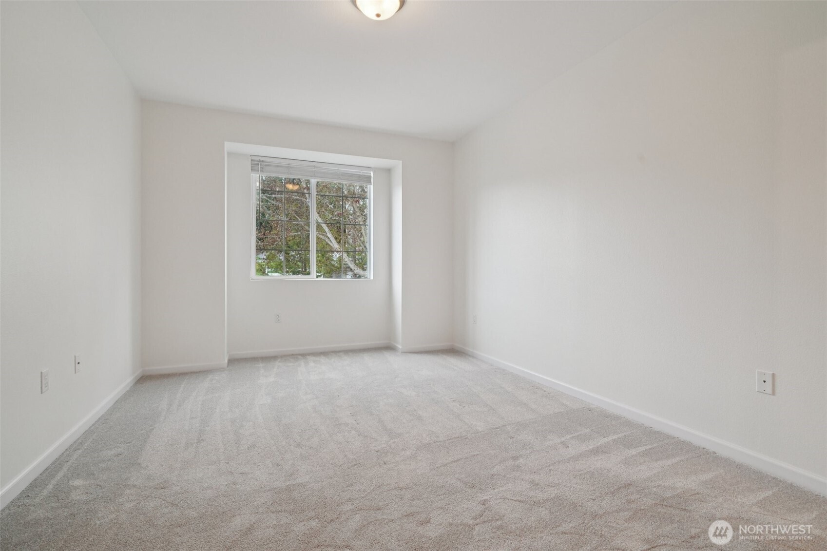 2906 Southeast 8th Place, Unit 2111 Renton, WA 98058 - Photo 16 of 27