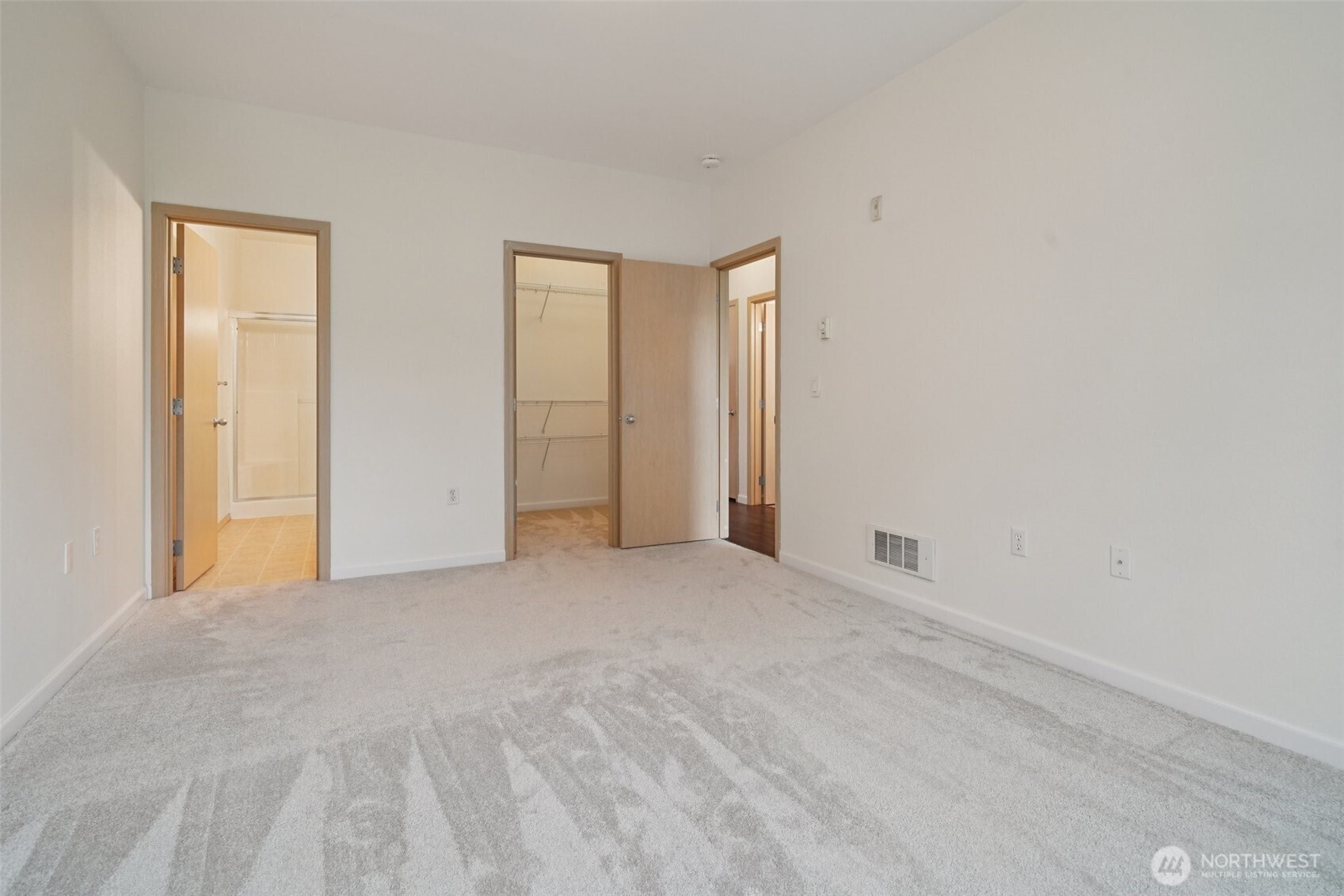 2906 Southeast 8th Place, Unit 2111 Renton, WA 98058 - Photo 20 of 27