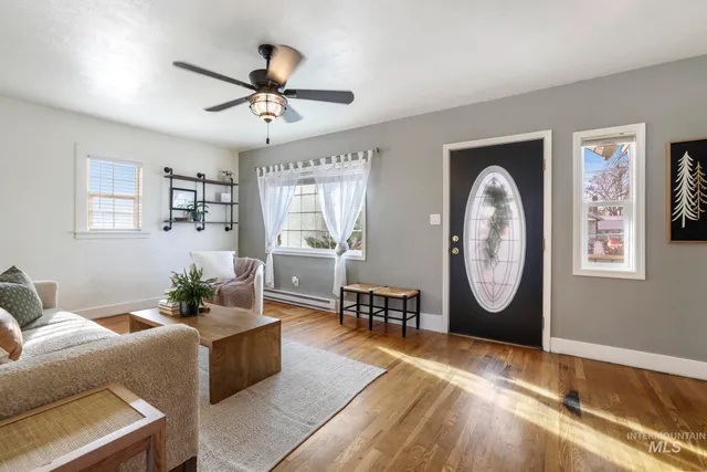 $365,000 | 302 Nevada Street, Gooding, ID 83330