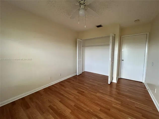 $1,900 | 910 Cypress Way East, Palm Springs, FL 33406