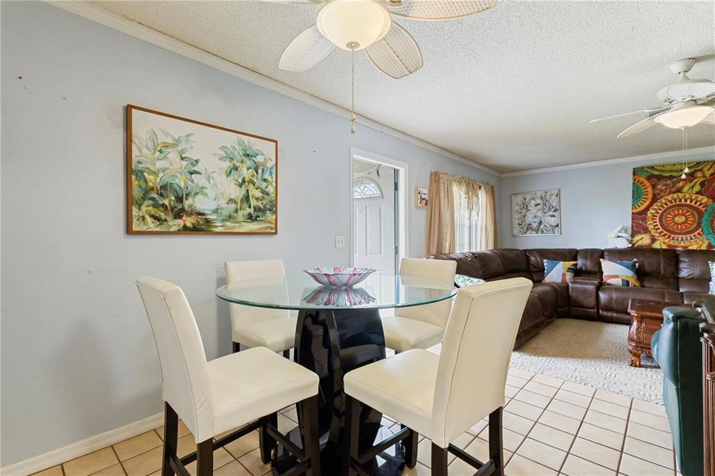 409 Feltham Trail, Unit B Sun City Center, FL 33573 - Photo 10 of 34