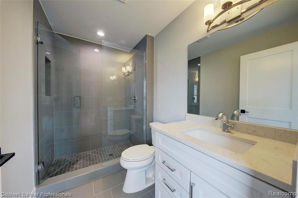 4101 Buckingham Road Royal Oak, MI 48073 - Photo 52 of 82