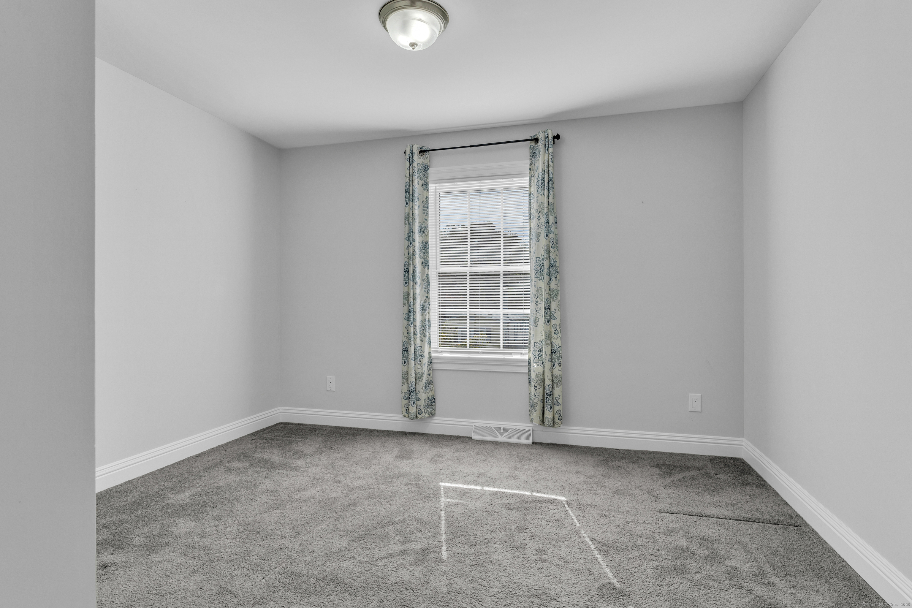 1 High Ridge Circle Montville, CT 06382 - Photo 16 of 39 an empty room with a empty space and window