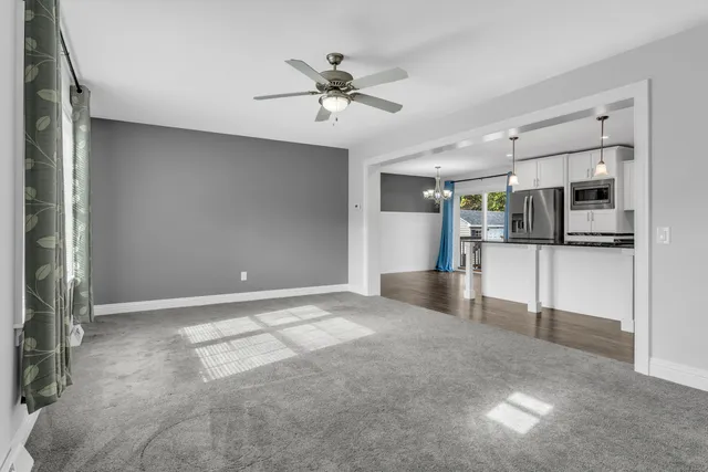 $228,000 | 1 High Ridge Circle, Montville, CT 06382