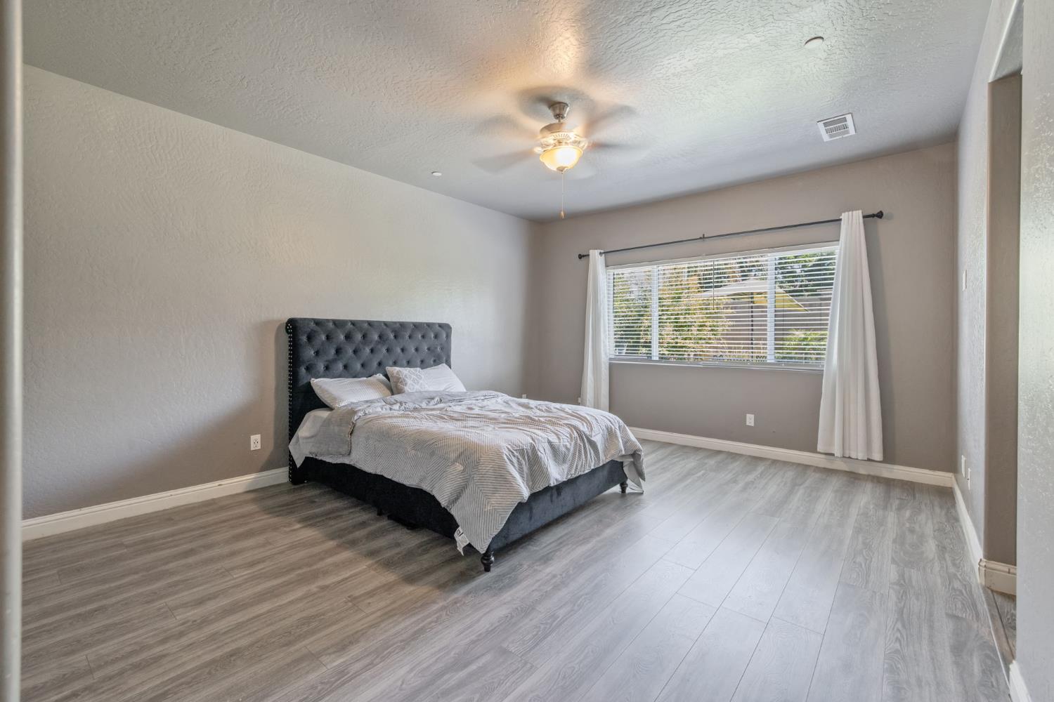 757 Strada Street Lemoore, CA 93245 - Photo 36 of 63