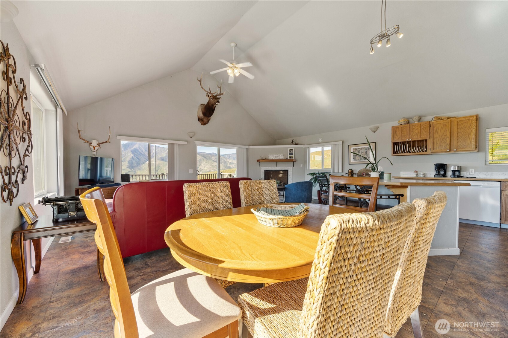 552 Bill Shaw Road Pateros, WA 98846 - Photo 23 of 40