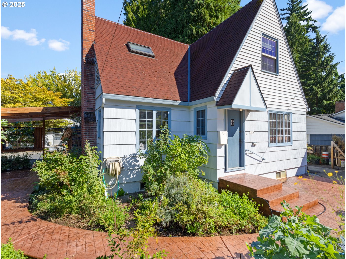 2138 Southeast 76th Avenue, Unit 1 Portland, OR 97215 - Photo 6 of 21 Exterior