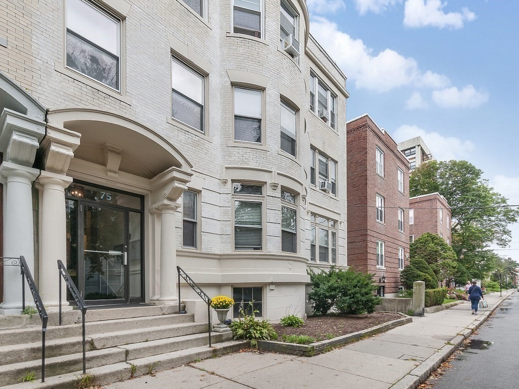 75 Park Street, Unit 8 Brookline, MA 02446 - Photo 9 of 15