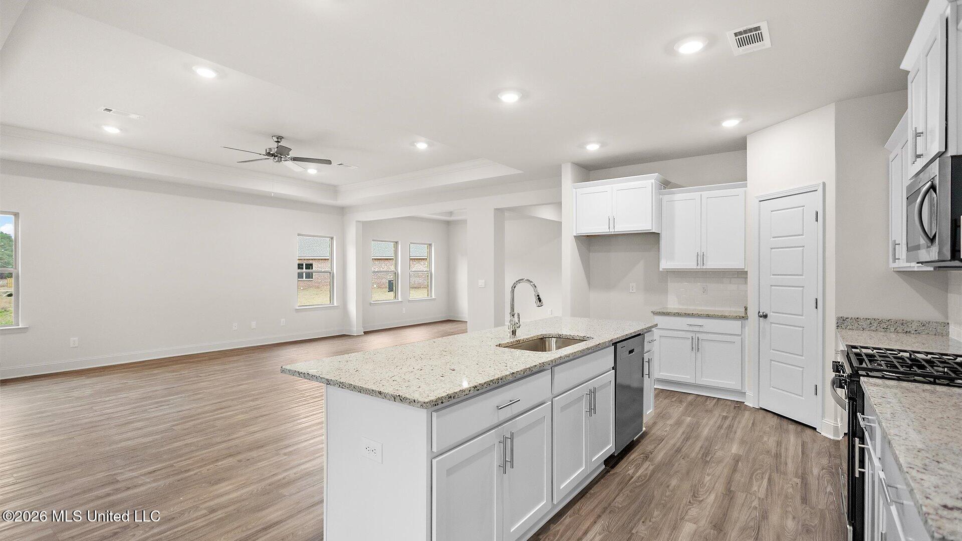 101 Triple Crown Cove Clinton, MS 39056 - Photo 13 of 37 16-3HTP5681