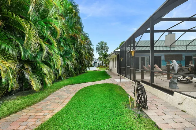 $1,250,000 | 702 Southeast Adams Court, Port St. Lucie, FL 34984