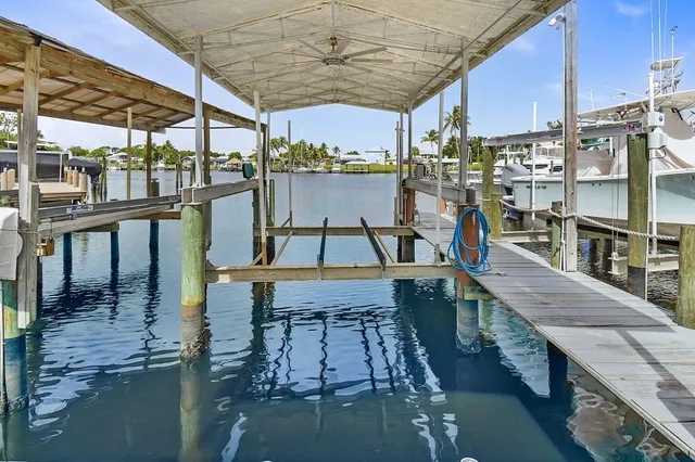 $1,250,000 | 702 Southeast Adams Court, Port St. Lucie, FL 34984