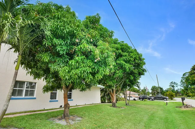 $1,250,000 | 702 Southeast Adams Court, Port St. Lucie, FL 34984