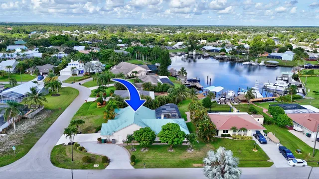 $1,250,000 | 702 Southeast Adams Court, Port St. Lucie, FL 34984