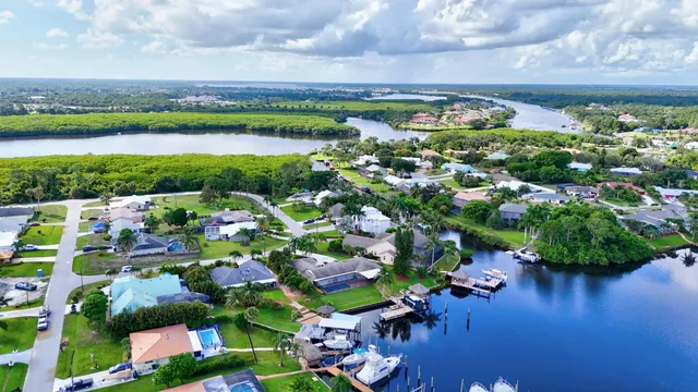 $1,250,000 | 702 Southeast Adams Court, Port St. Lucie, FL 34984