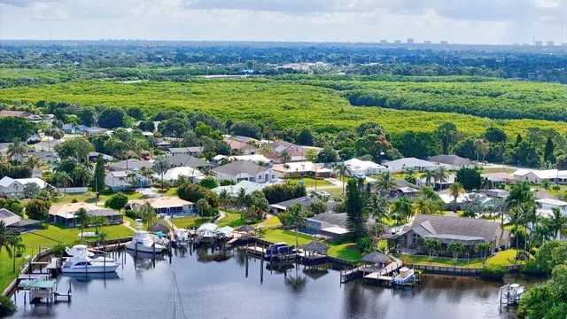 $1,250,000 | 702 Southeast Adams Court, Port St. Lucie, FL 34984