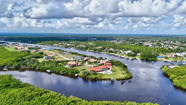 $1,250,000 | 702 Southeast Adams Court, Port St. Lucie, FL 34984