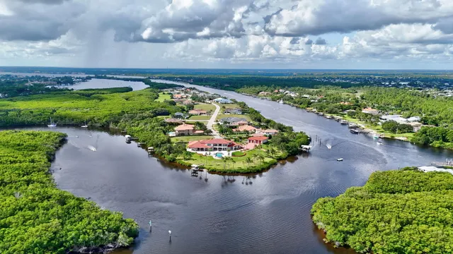 $1,250,000 | 702 Southeast Adams Court, Port St. Lucie, FL 34984