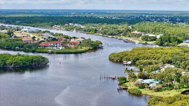 $1,250,000 | 702 Southeast Adams Court, Port St. Lucie, FL 34984
