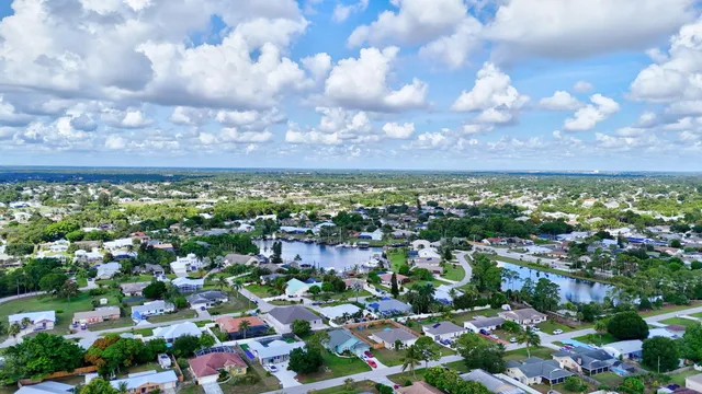 $1,250,000 | 702 Southeast Adams Court, Port St. Lucie, FL 34984