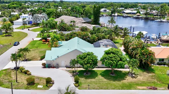 $1,250,000 | 702 Southeast Adams Court, Port St. Lucie, FL 34984